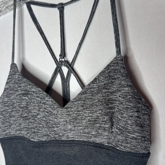 Alosoft Lavish Grey/Black Sports Bra. Size Small. - Picture 4 of 8